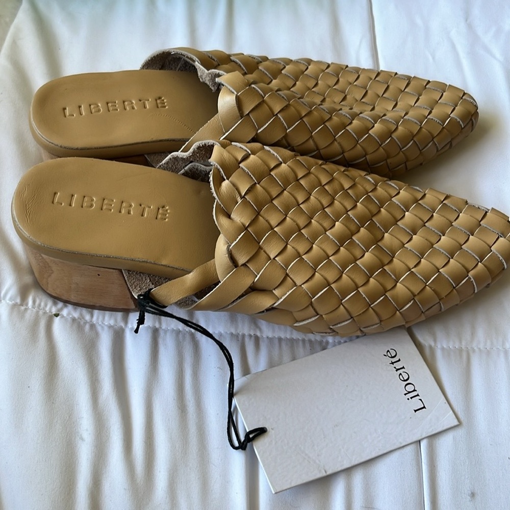 New Liberte Leather Bondi Woven leather Tan Block Heel Mules.  Multiple sizes - Picture 10 of 11